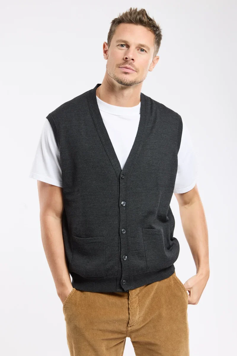 Premium Material Sleeveless cardigan - merino wool Luxury