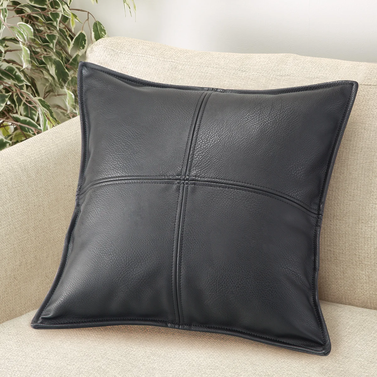 Selected CUSHION COVER GRAB 2 BK Pure