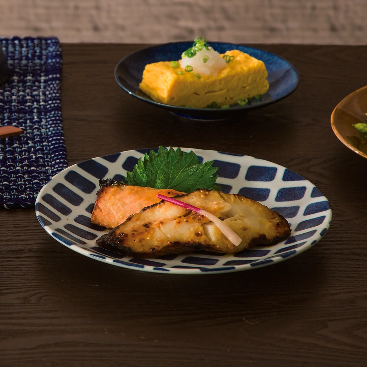 Sustainable ULTRA LIGHT WEIGHT PLATE AOKOSI Specialty