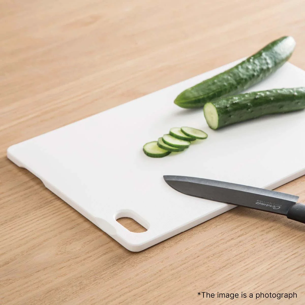 Green ANTIBACTERIA CUTTING BOARD L Trendy