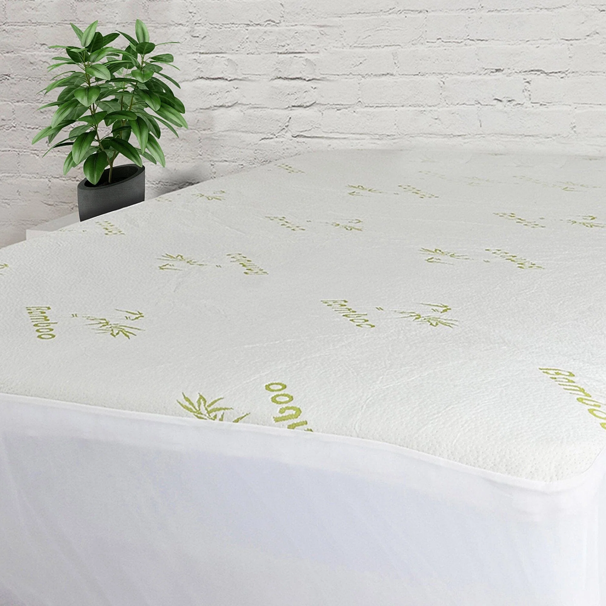 Trusted W Home - Bamboo-Blend Quilted Mattress Pad Durable