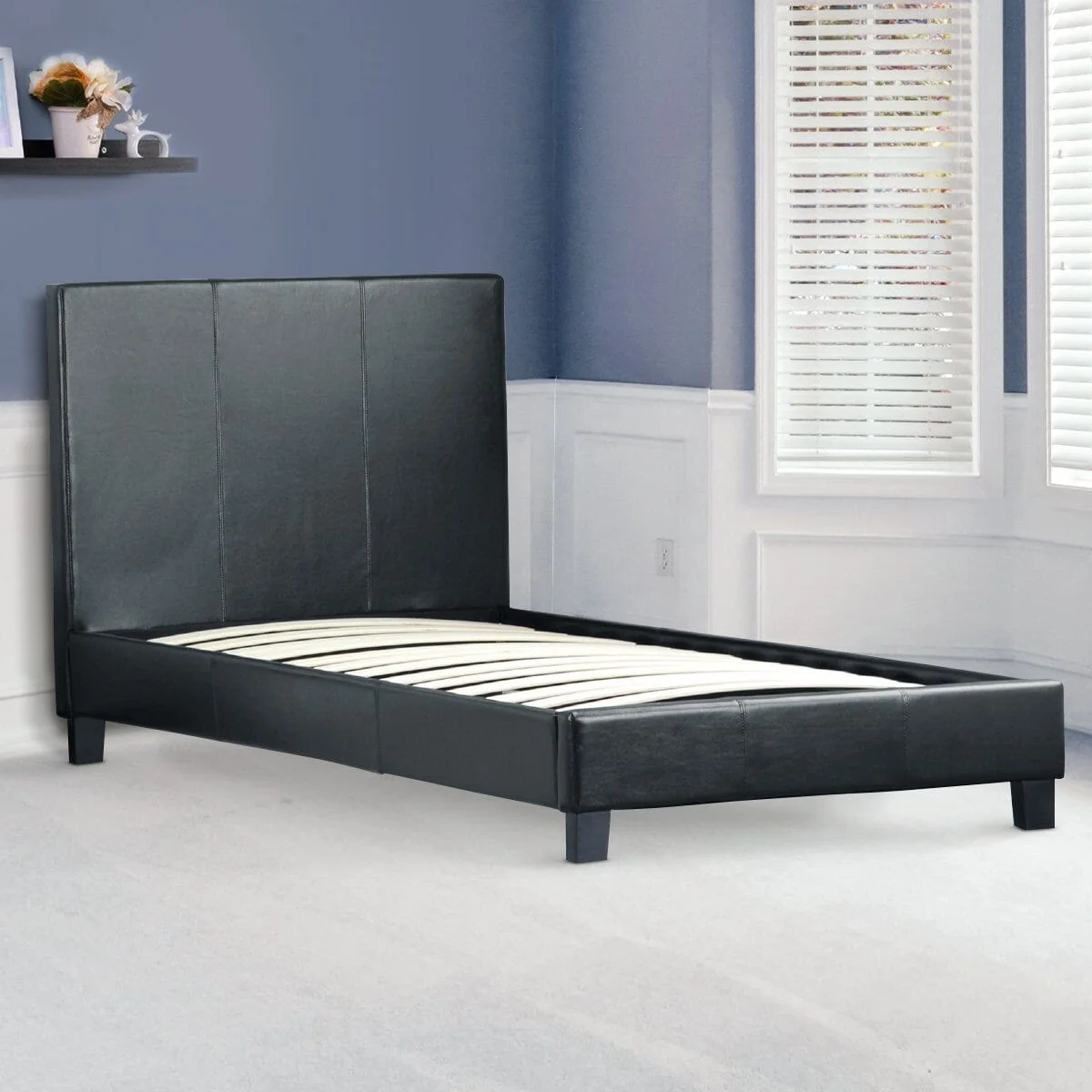 First-Class Sandra Venditti - Upholstered Platform Bed Frame Certified