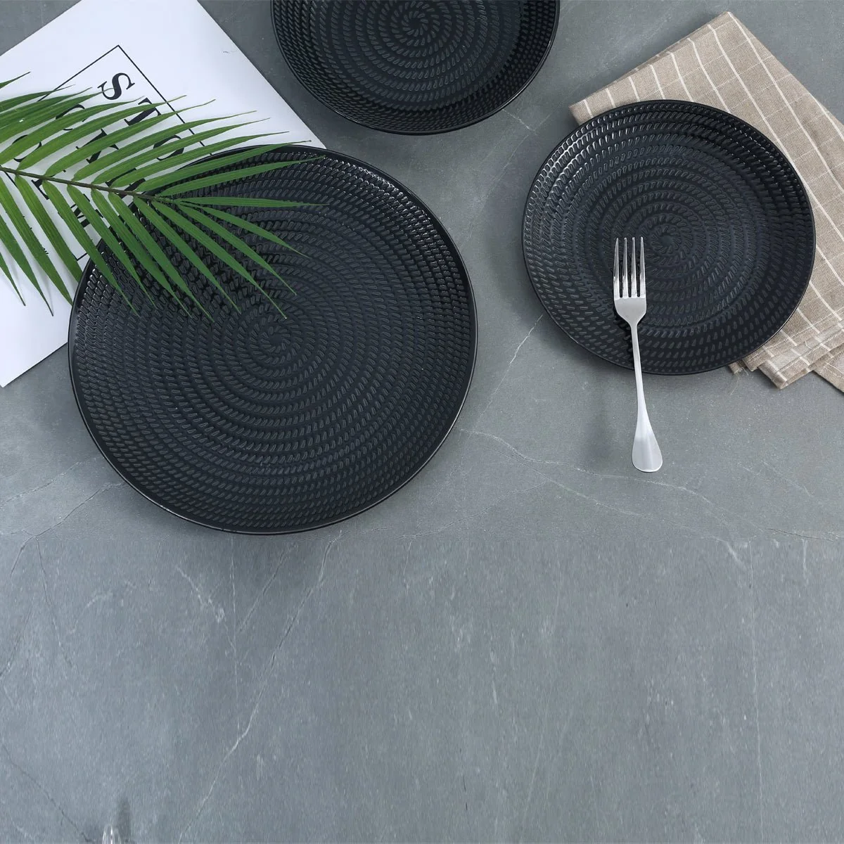Elite 12 Piece Black Dinnerware Set Artisan