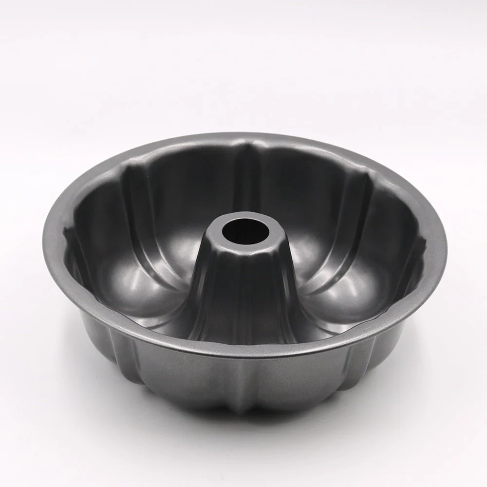 Elegant A La Cuisine - Non-Stick Bundt Pan Detailed