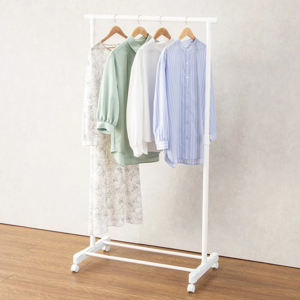 Advanced HANGER RACK HT2C S WH Comfortable