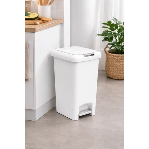 Efficient 30L Rectangular Step-On Trash Can Innovative