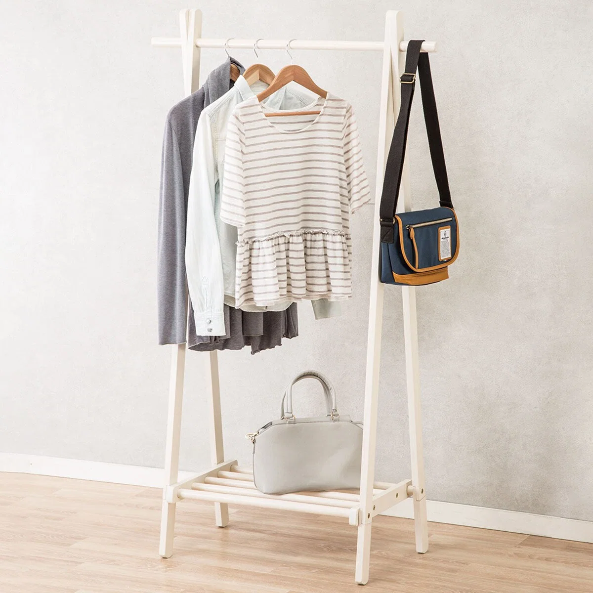 Reliable A-HANGER RACK BEAK WW Detailed