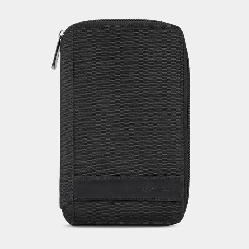 Artisan RFID MULTI-PASSPORT HOLDER BLACK Clean
