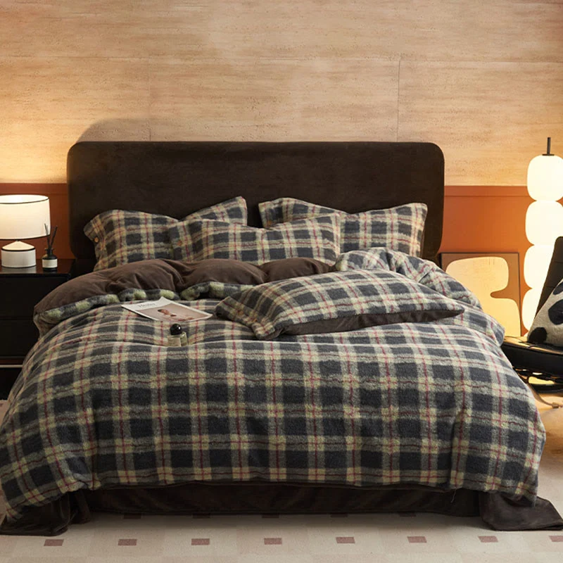 Exclusive Classic Plaid Cozy Thick Bedding Set 4PCS Clean