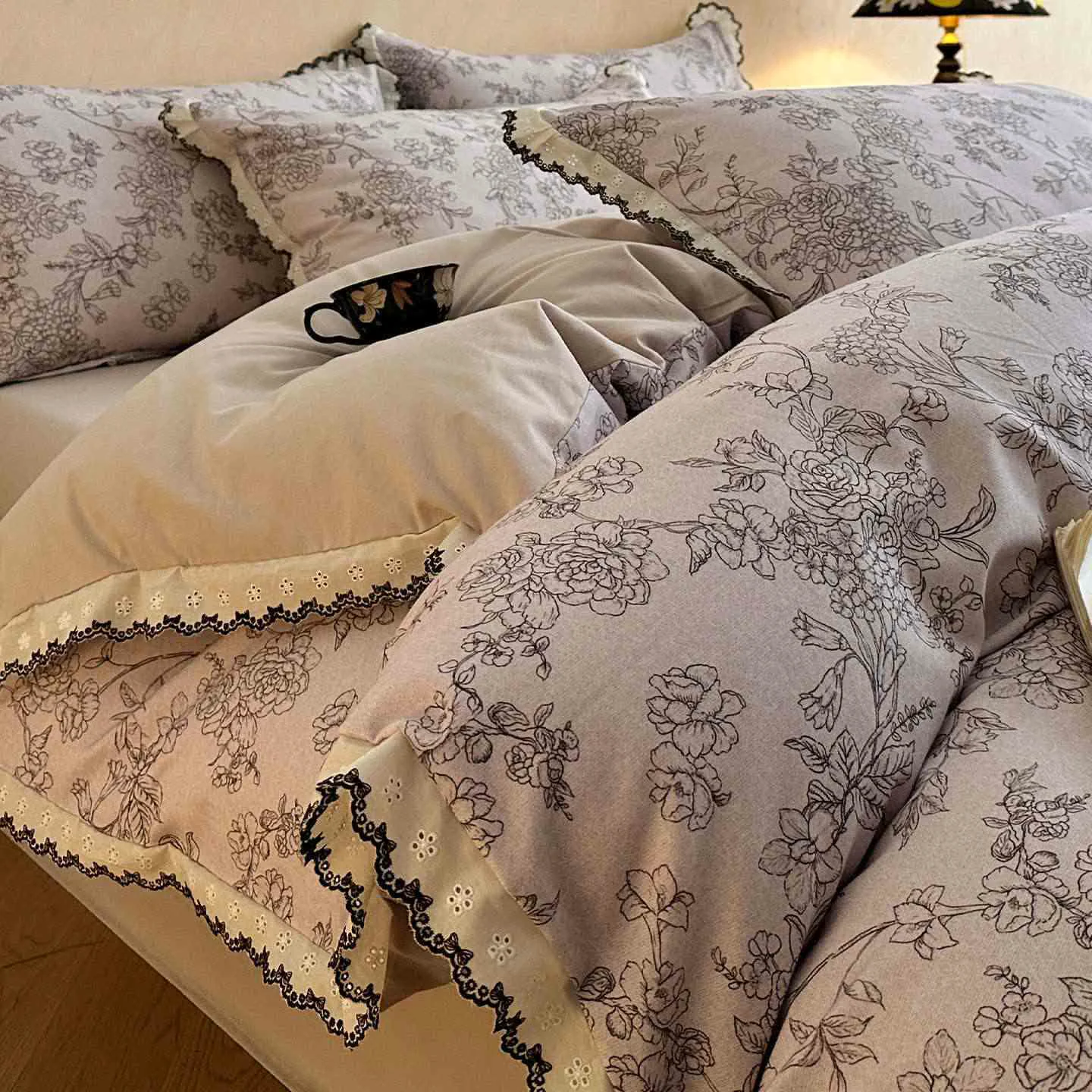 Outstanding Ownkoti Brushed Cotton Artistic Floral Lace Bedding Set Contemporary