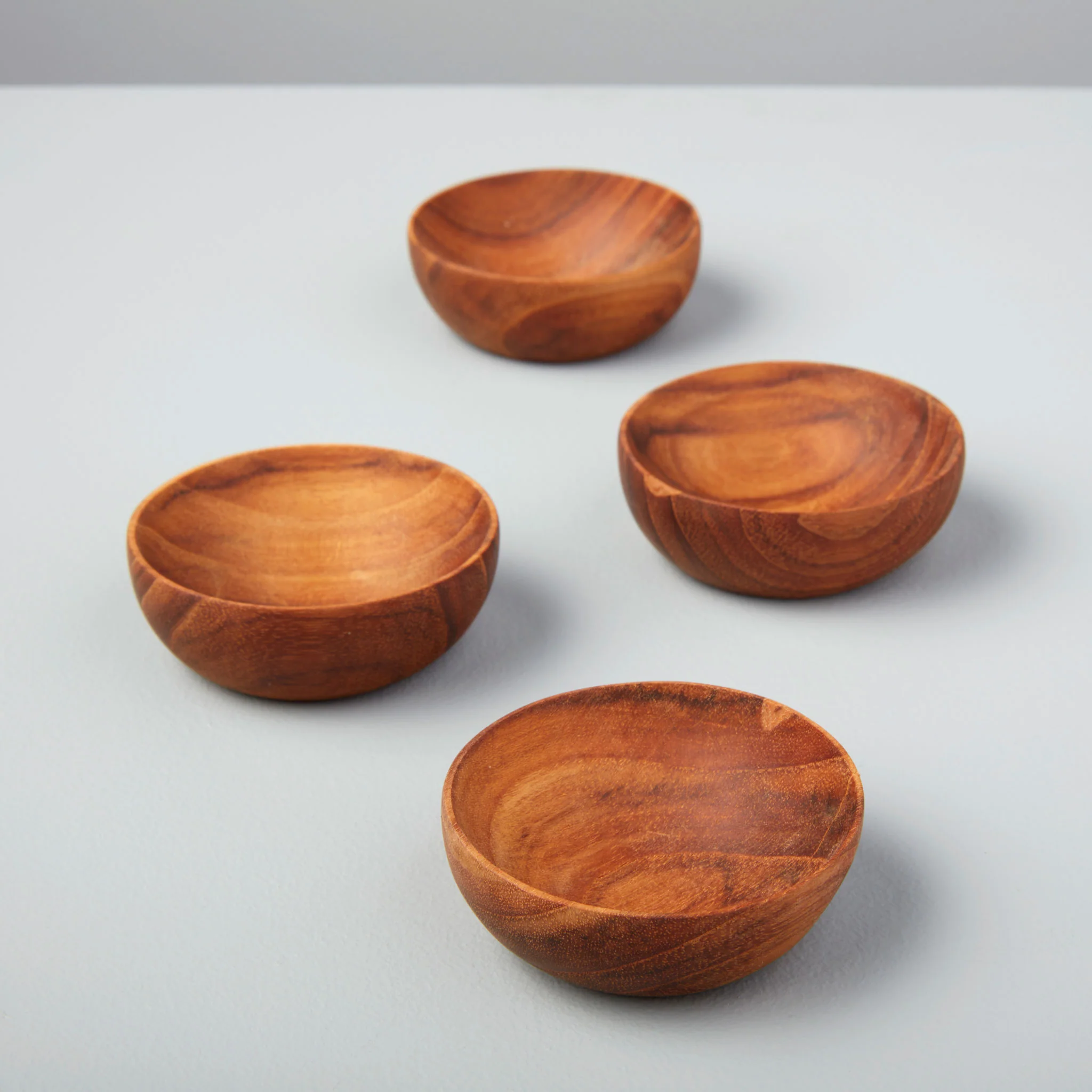 High-Quality Teak Pinch Bowls Set of 4 Contemporary