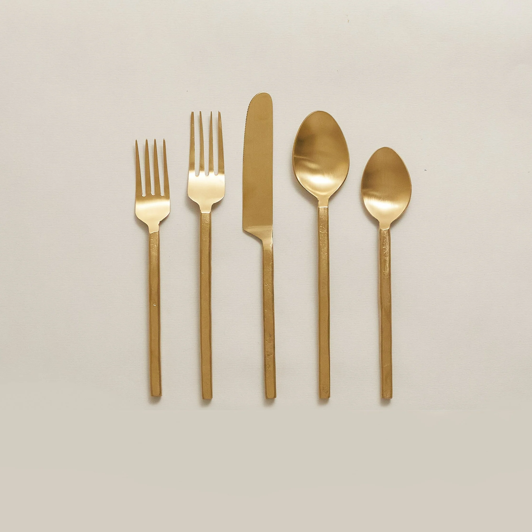 Classic Azura Flatware Set Gold Proven