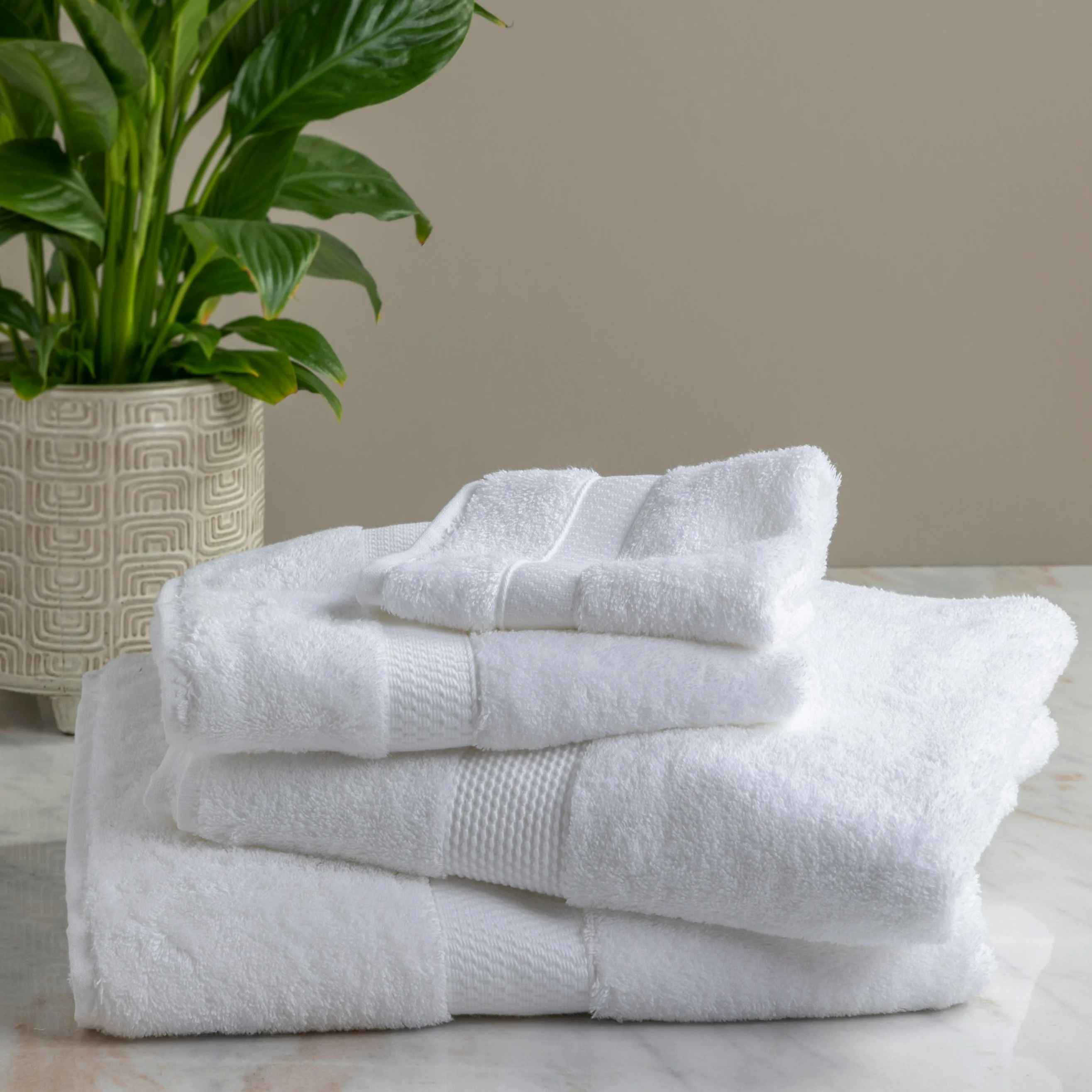 Fine Crafted City Bath Towel White Classic