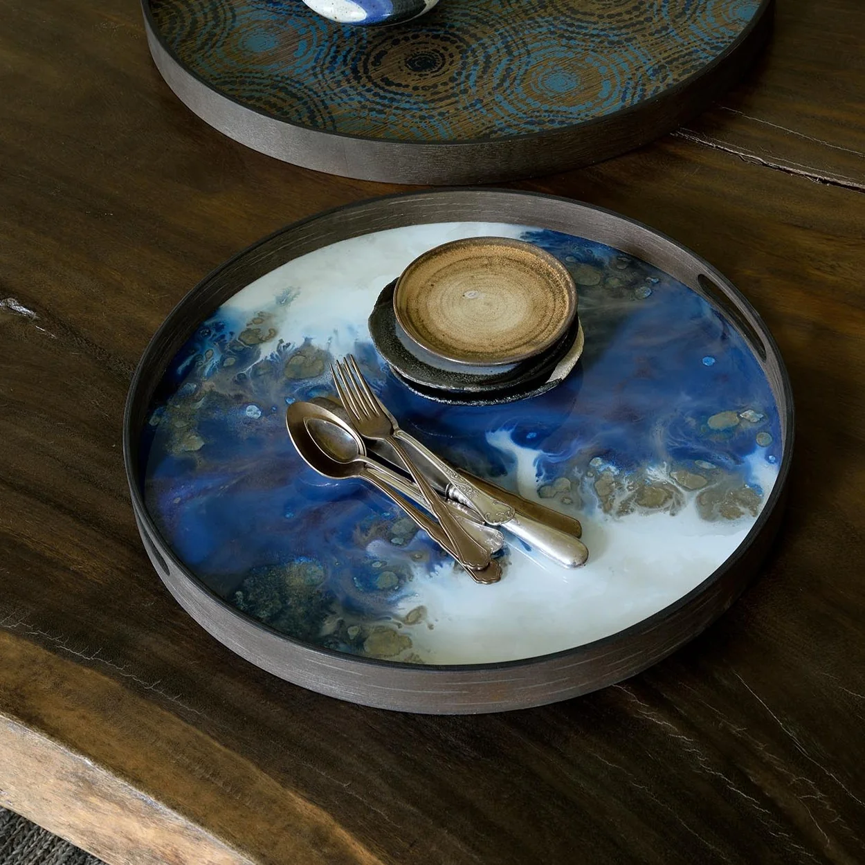 Soft Round Glass Organic Tray Blue Mist Effective