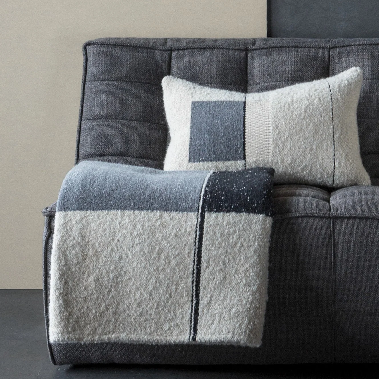 World-Class Urban Lumbar Pillow Set of 2 Traditional