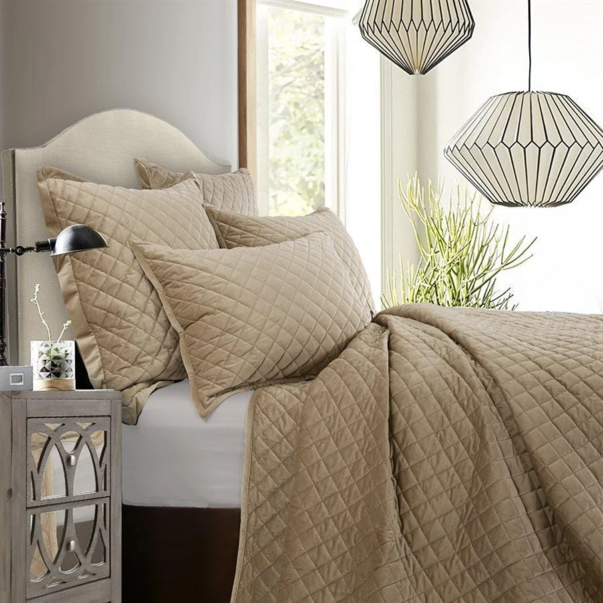 Fine Crafted Velvet Diamond Quilt Set Versatile