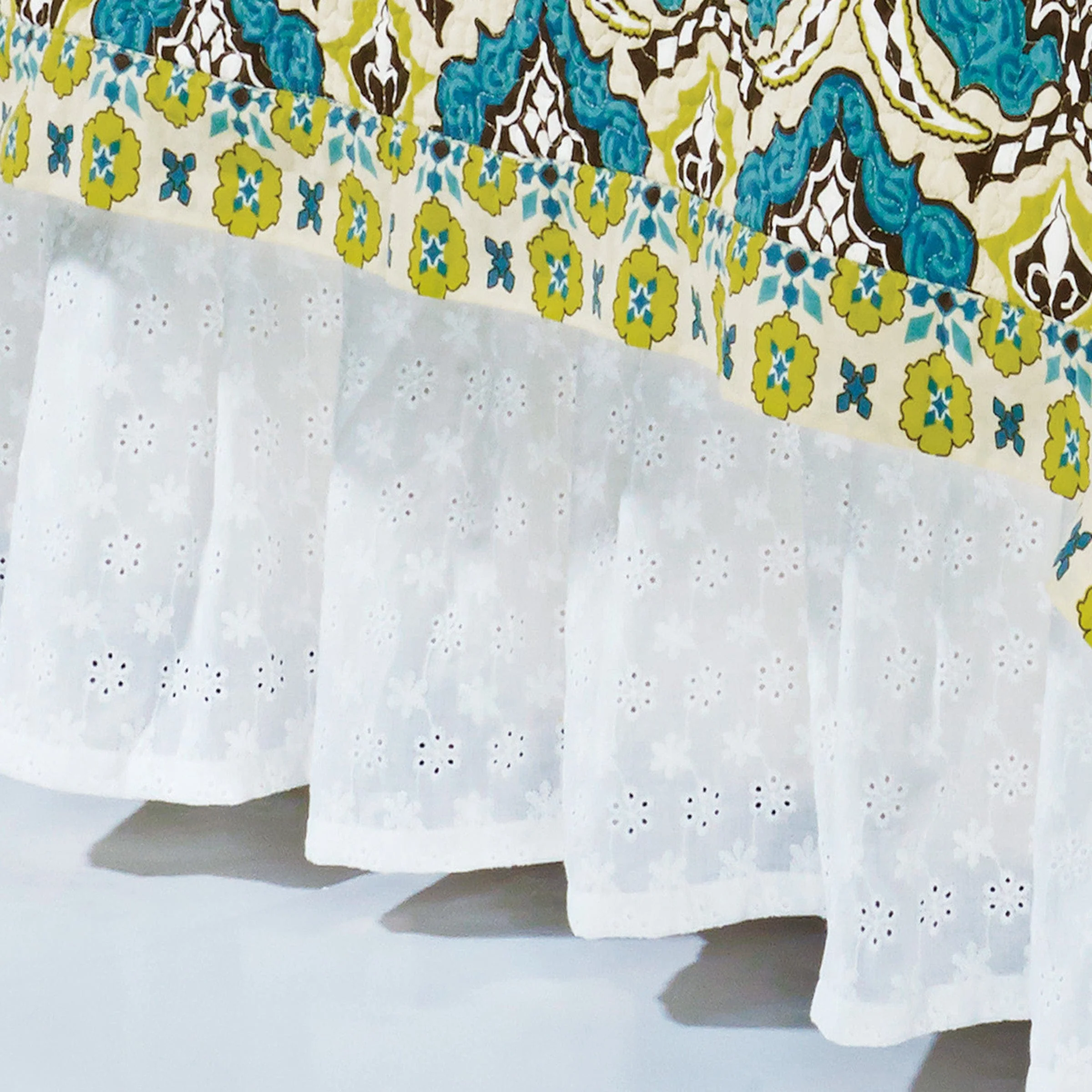 Original Design Eyelet Bed Skirt Premium Material