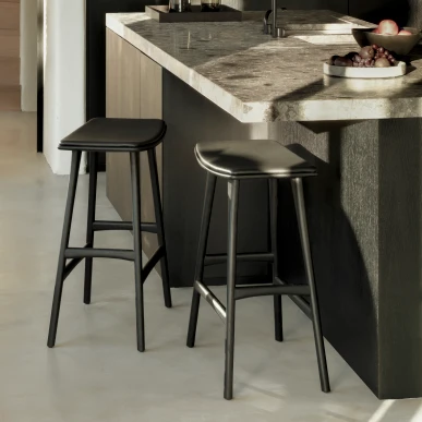 Functional Osso Counter Stool Varnished Oak Black with Black Leather Seat Verified