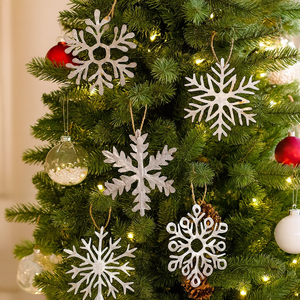 Responsible Metallic Silver Snowflake Ornament Small Set of 5 Superior