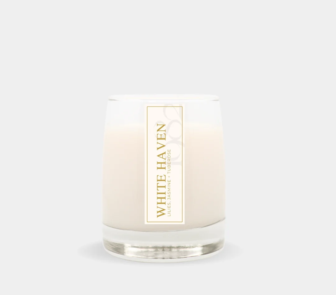 Fast White Haven 8.5 oz Single Wick - Notes White Lily Petals Aloe Green Leaves amp Bergamot