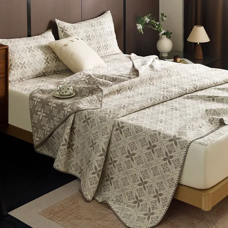 Classic Ownkoti Geometric Floral 3-Layer Cotton Gauze Quilt Premium