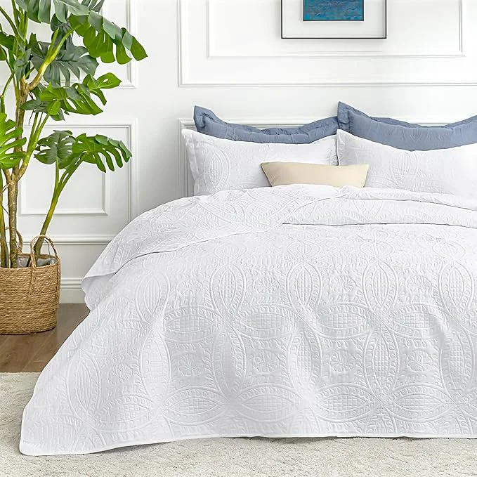 Prestigious Love 39 s cabin Twin Quilt Set White Bedspreads - Soft Bed Summer Lightweight Bedspread Comforter - Modern Style Coin Pattern Coverlet for All Season - 2 Pieces 1 Quilt 1 Pillow Sham Solid
