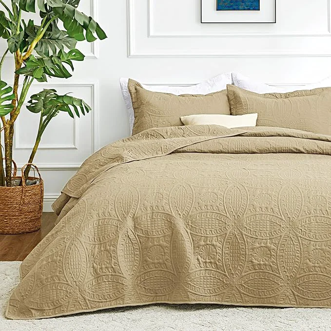 Efficient Love 39 s cabin Oversized King Size Quilt Bedding Set Camel Bedspreads - Oversized King Lightweight Bedspread Comforter - Coin Pattern Coverlet for All Season - 3 Pieces 1 Quilt 2 Pillow Shams Detailed