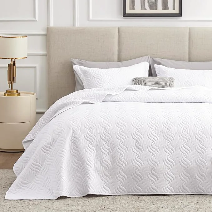 Detailed Love 39 s cabin California King Size Quilt Bedding Set White Bedspread - Cal King Summer Lightweight Bedspread Comforter - Wave Pattern Coverlet for All Season - 3 Pieces 1 Quilt 2 Pillow Shams Enhanced
