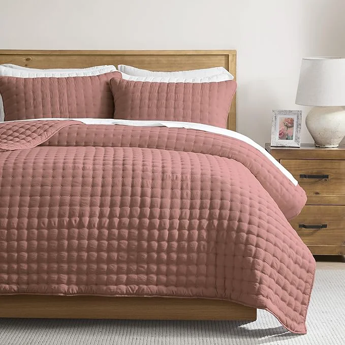 Eco-Friendly WDCOZY California Oversized Cal King Size Quilt Bedding Sets with 2 Pillow Shams Lightweight Soft Bedspread Coverlet Bed Cover for All Season 3 Pieces 116x106 inches Rose Red Clean