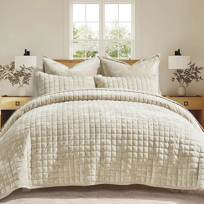 Smooth RECYCO Luxury Velvet Quilt Set Full Queen Size Bedding Sets Ultra Soft Velvet Comforter Set Lightweight Channel Box Stitch Oversized Bedspread Coverlet for All Season with 2 Shams Beige First-Class