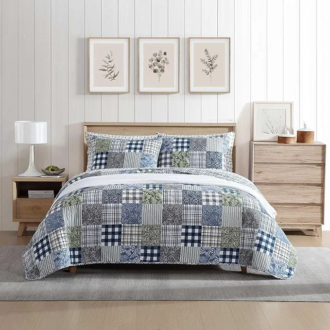 Authentic Eddie Bauer - Queen Quilt Set Reversible Cotton Bedding with Matching Shams Patchwork Luxurious Bedding Set with Plaid Reverse Cozy Plaid Patchwork Blue Green Queen Smart