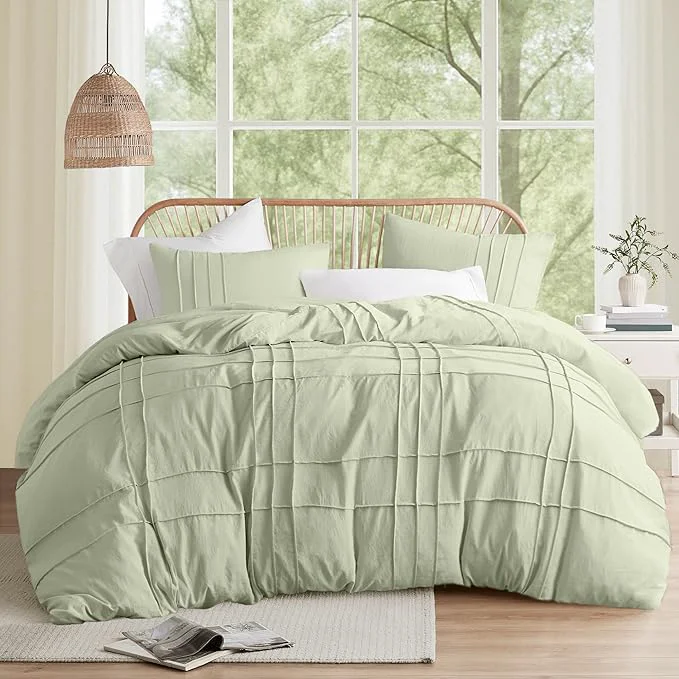 Versatile Comfort Spaces Sage Full Size Comforter Set - 3 Pieces Pintuck Pleated Bedding Sets All Season Lightweight Extra Softness Pre-Washed Microfiber Full Bed Set Shams Full Excellent