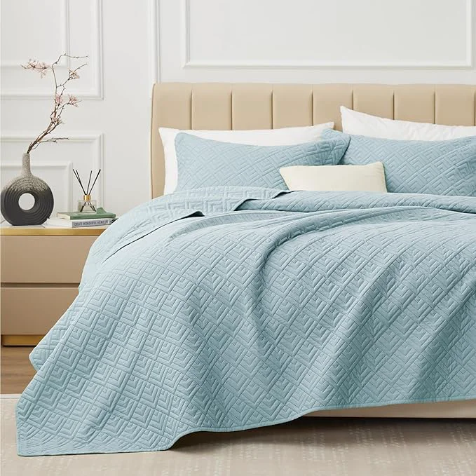 Functional EXQ Home Quilt Set Full Queen Size Coral Blue 3 Piece Lightweight Soft Coverlet Modern Style Squares Pattern Bedspread Set for All Season 1 Quilt 2 Pillow Shams Environmentally Friendly