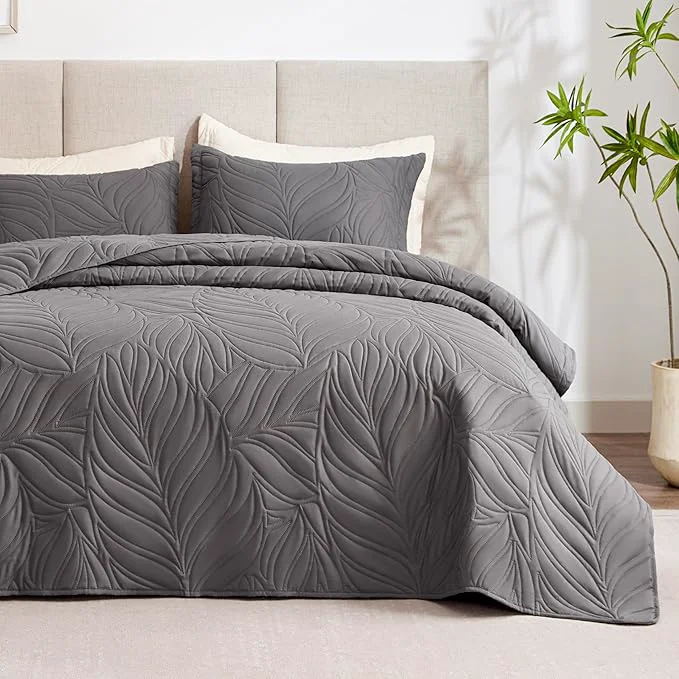 Expertly Made EXQ Home Quilt Set Full Queen Size Grey 3 Piece Lightweight Soft Coverlet Modern Style Leaf Pattern Bedspread Set 1 Quilt 2 Pillow Shams Traditional