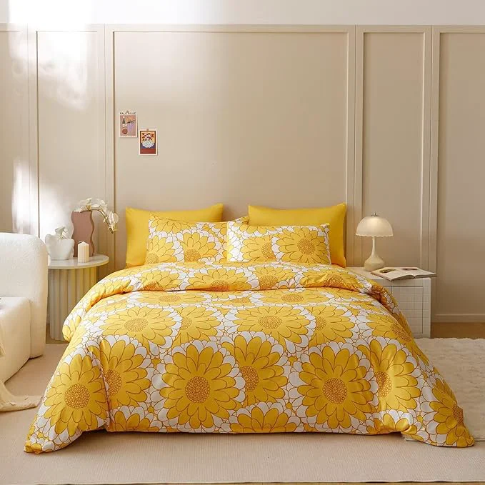 World-Class Houseri Yellow Sunflower Comforter Set - 3 Piece Bright Yellow Floral Bedding - Cal King Size - Lightweight White and Yellow Botanical Bed Set - Soft Comfy Quilt and Blanket Unique