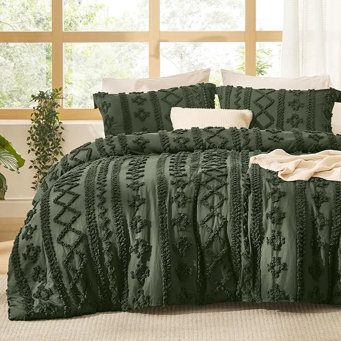 Top-Quality Bedsure Tufted Boho Comforter Set Queen Size - Olive Green Boho Bed Set GentleSoft™ 3 Pieces Farmhouse Shabby Chic Embroidery Bedding Gifts for Woman Soft Jacquard Queen Comforter for All Seasons Luxury