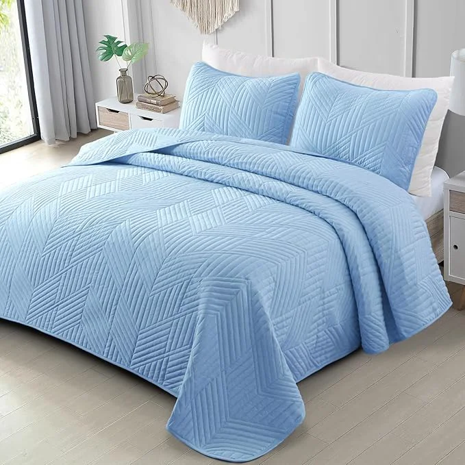 Official Exclusivo Mezcla California King Quilt Bedding Set Lightweight Light Blue Oversized King Bedspreads Soft Modern Geometric Coverlet Set for All Seasons 1 Quilt and 2 Pillow Shams Elegant