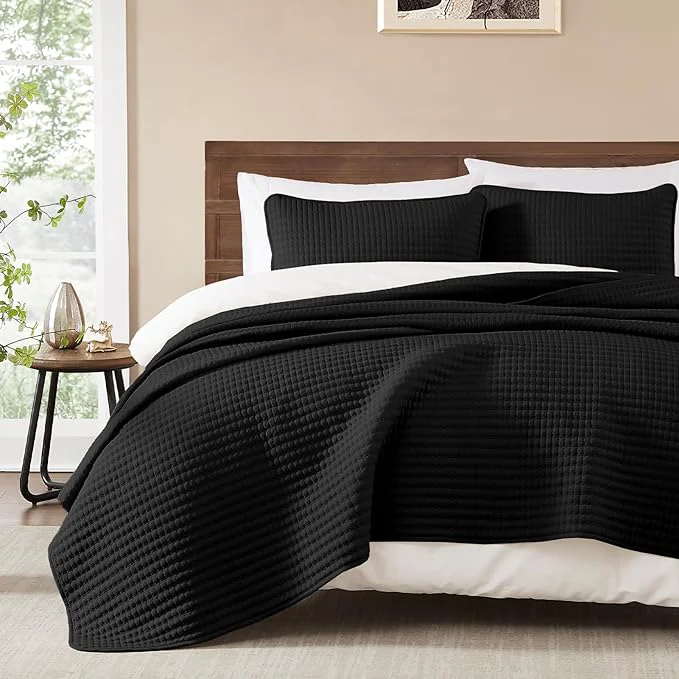 Authentic WRENSONGE King Size Quilt-3 Pieces Lightweight Black Bedspreads King Quilt Bedding Set for All Seasons Soft Summer Coverlet with 2 Pillow Shams Suitable for Bed Couch Quilt Blanket Original Design