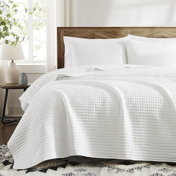 Recyclable WRENSONGE White King Size Quilt Bedding Sets-3 Pieces Lightweight Bedspreads Summer Coverlet for All Season Soft King Quilt Bedding Set with 2 Pillow Shams Suitable for Bed Couch Quilt Blanket Artisan