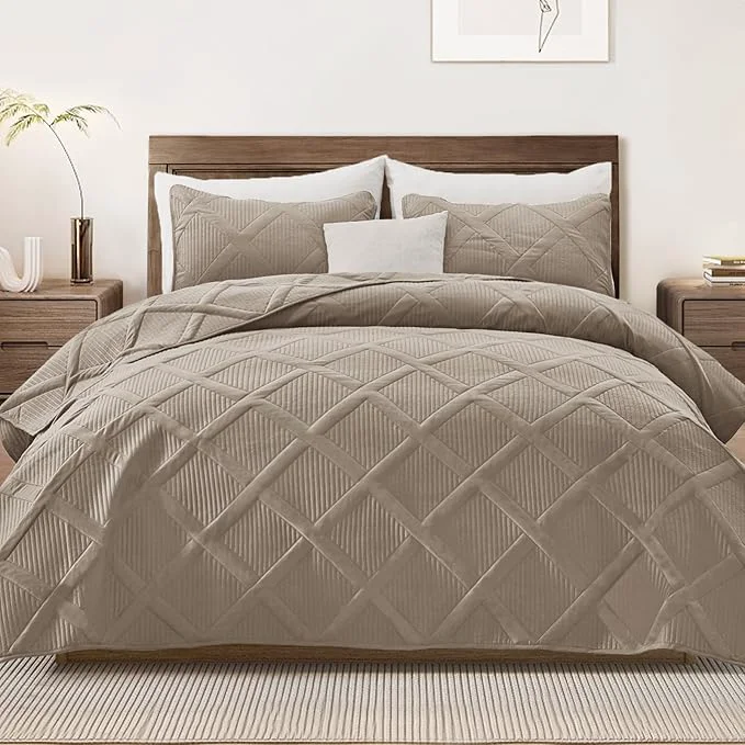 Optimized Exclusivo Mezcla Twin Size Quilt Set with Modern Striped Pattern 2 Pieces Summer Lightweight Taupe Quilts Bedding Set Soft Bedspreads Coverlets for All Seasons Convenient