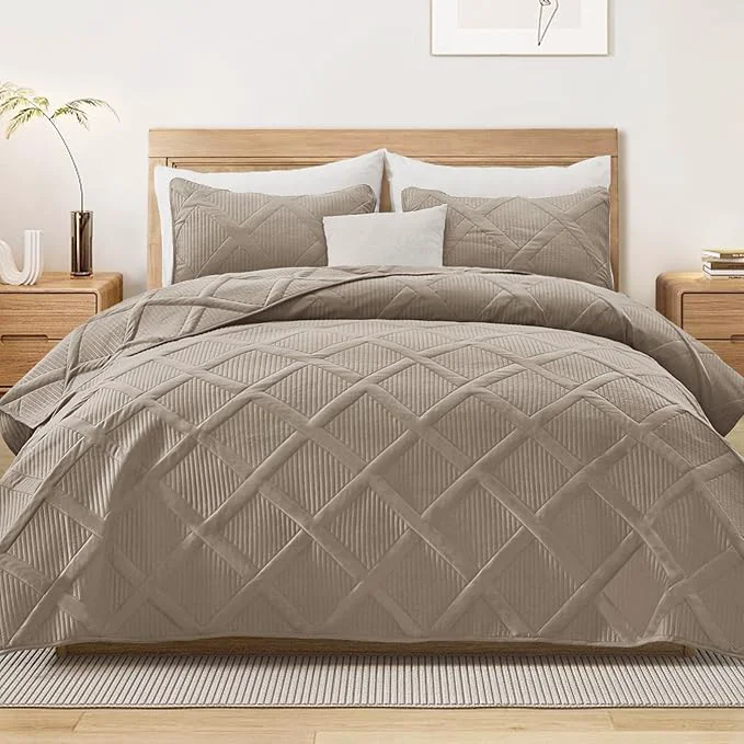 Trusted Exclusivo Mezcla Quilt Set Oversized King Size 3 Pieces Taupe Cal King Quilt Bedding Set Lightweight Quilts Soft Bedspreads Modern Striped Coverlets for All Seasons Responsible