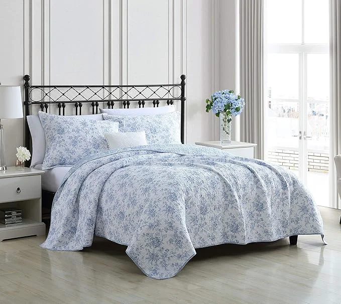Fine Laura Ashley - Full Queen Quilt Set Reversible Cotton Bedding with Matching Sham Medium-Weight for Year Round Use Floral Print Bed Set Walled Garden Blue Crafted