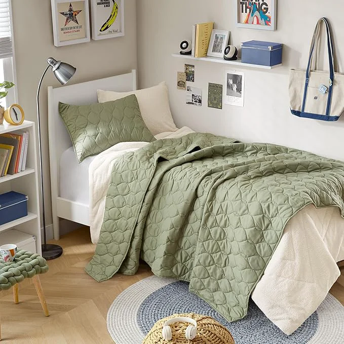 Refined Comfort Spaces Twin Quilt Set Modern Reversible Ogee Coverlet Twin Bedding Set Cozy Quilted Winter Layer All Season Lightweight Soft Twin Size Quilt Kienna Twin Twin XL Olive Green 2 Piece Premium