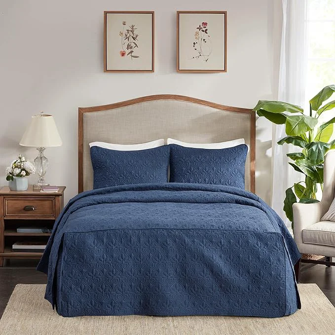 Effective Madison Park Quebec Split Corner Quilted Bedspread Classic Traditional Design All Season Lightweight Bedding Set Matching Shams Queen Damask Quilted Navy 3 Piece Elite