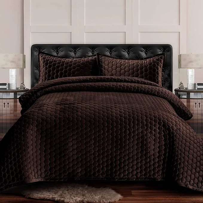 Relaxed Tribeca Living Lugano Oversized Velvet Quilt Set - All Season Extra Large 3 Piece Queen Size Comforter Set with 2 Pillow Shams in Chocolate Honeycomb Pattern 260GSM Outstanding