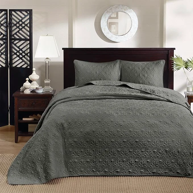 Top-Quality Madison Park Quebec Reversible Quilt Set Damask Design Double Sided Stitching All Season Lightweight Bedspread Bedding Set Matching Sham Dark Grey Full 96 quot x110 quot 3 Piece Traditional