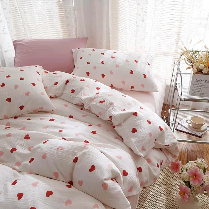 Excellent Nayoroom Heart Duvet Cover Full Size Red Pink Hearts Printed on White Coquette Bedding Set for Kids Girls 3 Pcs Soft Breathable Microfiber Comforter Cover with Zipper Closure Advanced