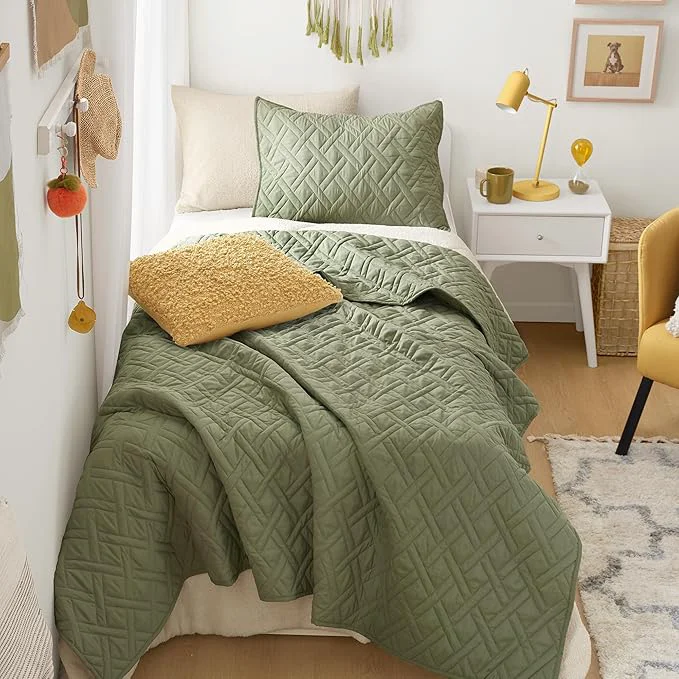Professional Comfort Spaces Twin Quilt Set Modern Reversible Diamond Coverlet Twin Bedding Smooth