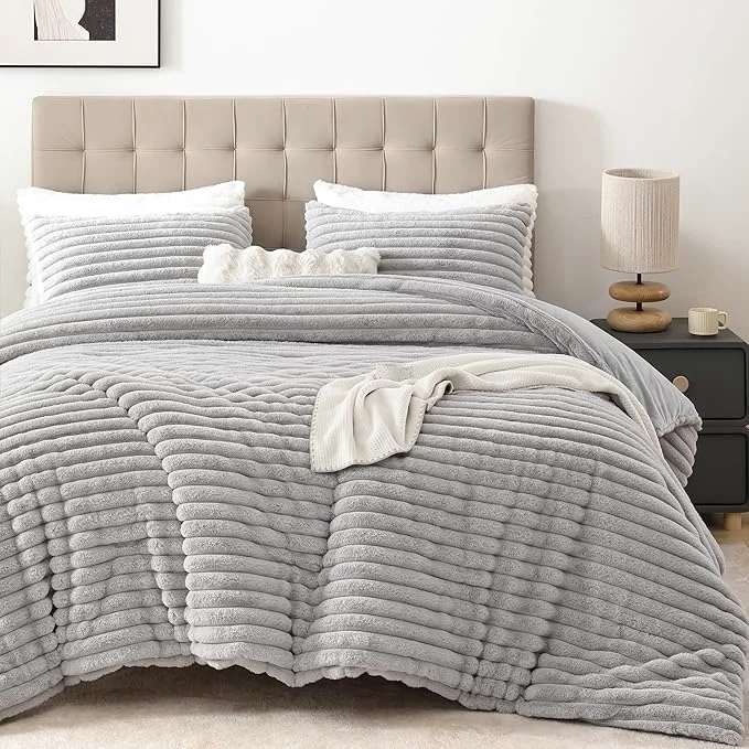 Recyclable Smoofy Fluffy King Size Comforter Set 3 Pieces Clean