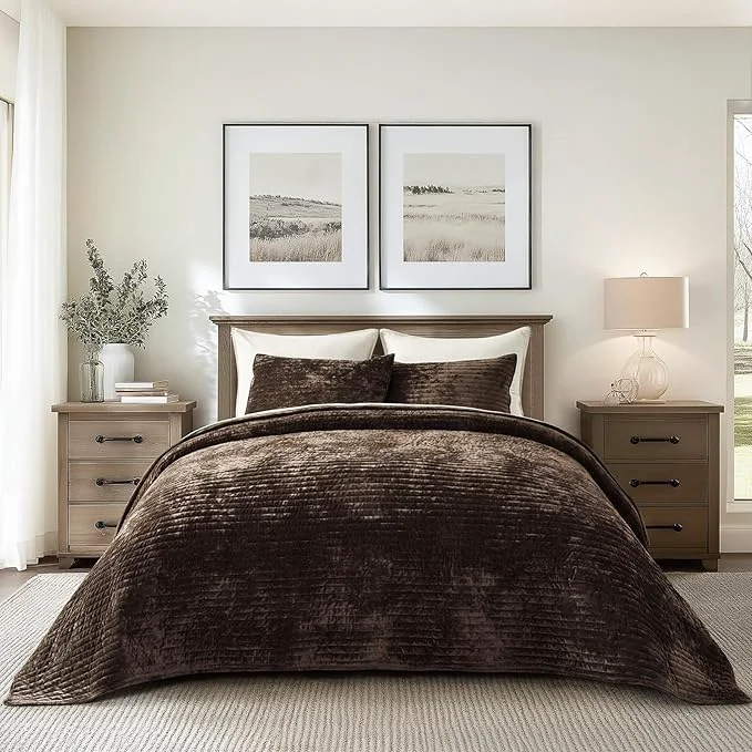 Sophisticated EVERGRACE Velvet Quilt Set King Size Luxurious Soft Striped Channel Bedding Set Solid